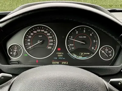 BMW 420 2013 - 22250 EUR, 222000 km - AUTO.MOTO.pt - 222000km - foto 26 de 36