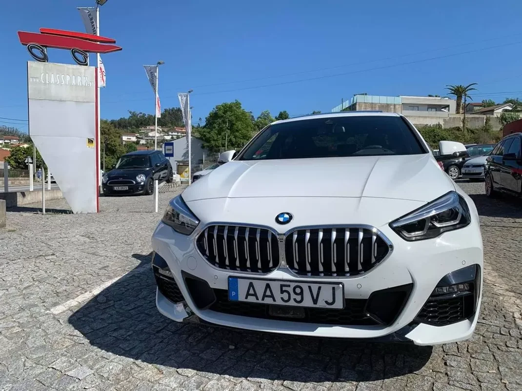 BMW 220 Gran Coupé 2020 - 42500 EUR, 101000 km - AUTO.MOTO.pt - 101000km - foto 2 de 13