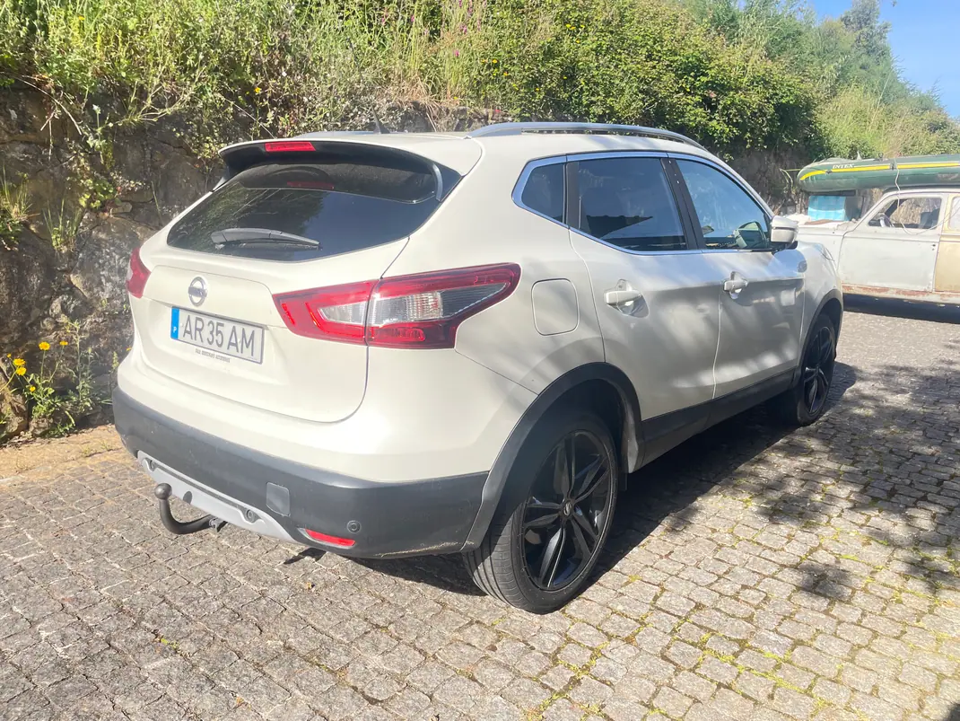 Nissan Qashqai 2017 - 13990 EUR, 216000 km - AUTO.MOTO.pt - 216000km - foto 4 de 8