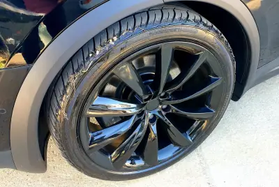 Tesla Model X 2019 - 59990 EUR, 179000 km - AUTO.MOTO.pt - 179000km - foto 32 de 61