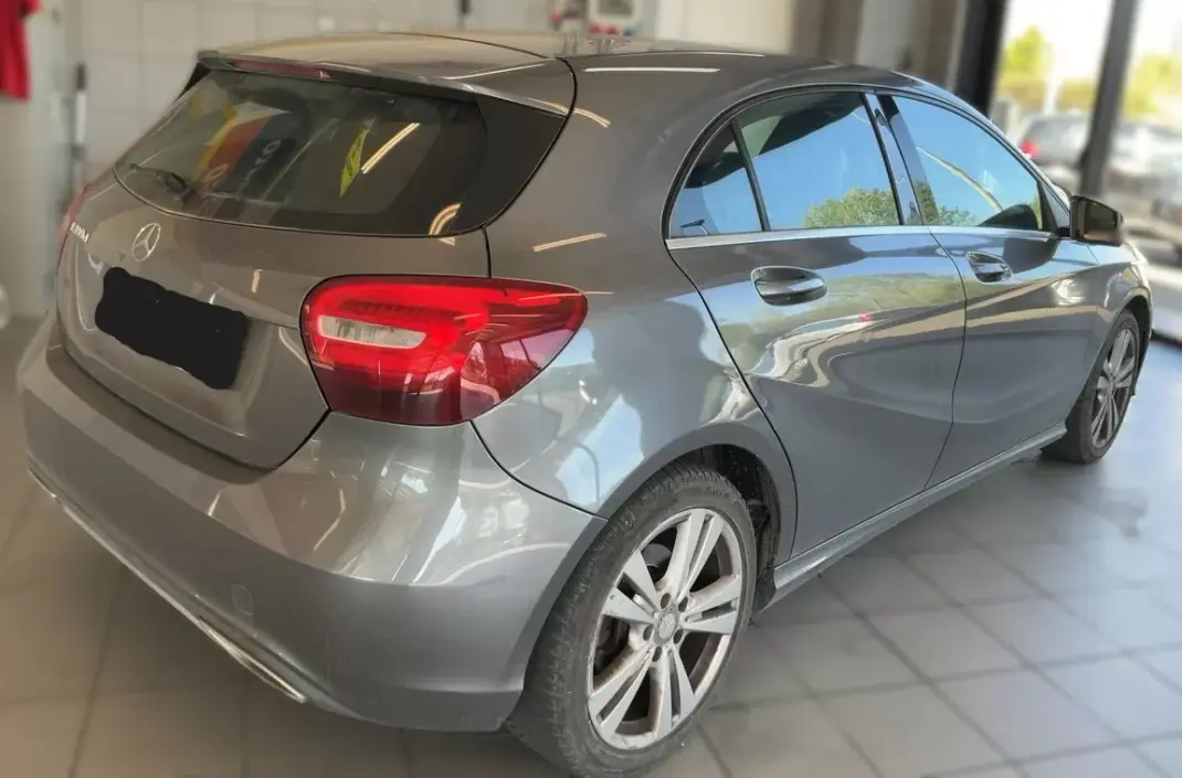 Mercedes-Benz A 180 2016 - 13995 EUR, 172900 km - AUTO.MOTO.pt - 172900km - foto 4 de 9