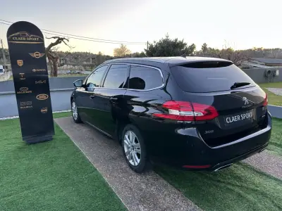 Peugeot 308 SW 2015 - 12900 EUR, 140000 km - AUTO.MOTO.pt - 140000km - foto 11 de 64