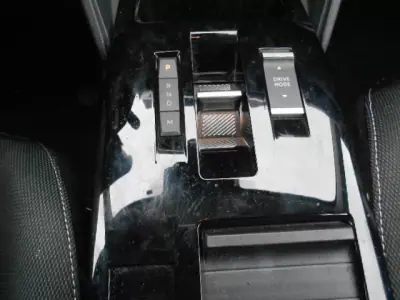 Citroën C4 2025 - 23500 EUR, 17074 km - AUTO.MOTO.pt - 17074km - foto 12 de 14