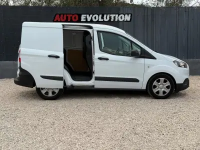 Ford Transit Courier 2019 - 10450 EUR, 125000 km - foto 2 de 15