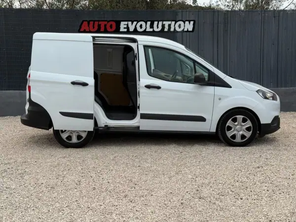 Ford Transit Courier 2019 Diesel