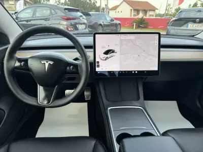 Tesla Model 3 2021 - 28900 EUR, 73000 km - AUTO.MOTO.pt - 73000km - foto 9 de 32