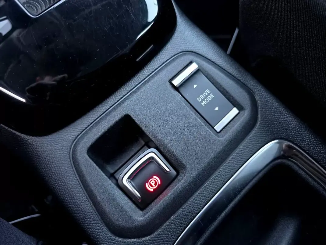 Opel Corsa 2024 - 18590 EUR, 38000 km - AUTO.MOTO.pt - 38000km - foto 25 de 34