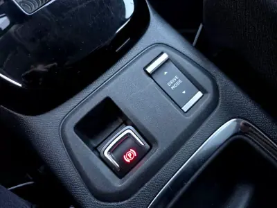 Opel Corsa 2024 - 18590 EUR, 38000 km - AUTO.MOTO.pt - 38000km - foto 25 de 34