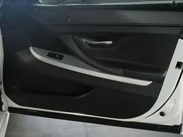 BMW 640 Gran Coupé 2015 - 26950 EUR, 232000 km - AUTO.MOTO.pt - 232000km - foto 43 de 47