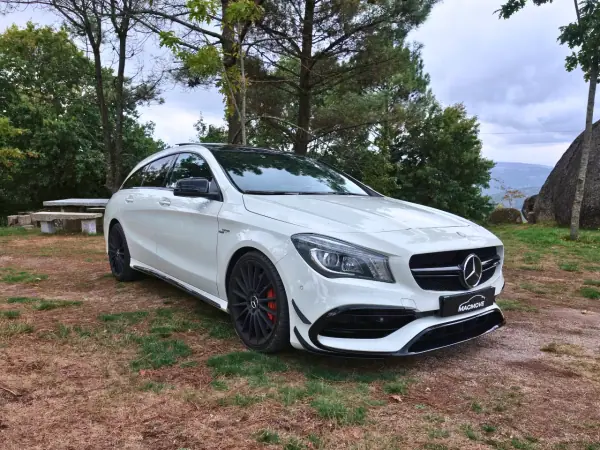 Mercedes-Benz CLA 45 AMG Shooting Brake 4-Matic 2015 Gasolina — 129 249 km · Bragança Mercedes-Benz CLA 45 AMG 2015