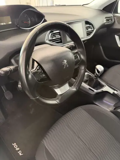 Peugeot 308 SW 2017 - 9000 EUR, 169000 km - 169000km - foto 10 de 13