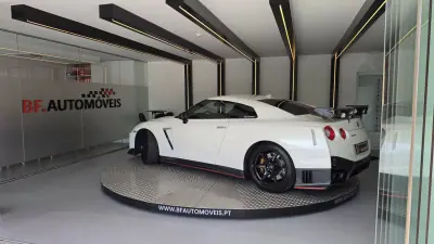 Nissan GT-R 2017 - 300000 EUR, 30685 km - 30685km - foto 16 de 69
