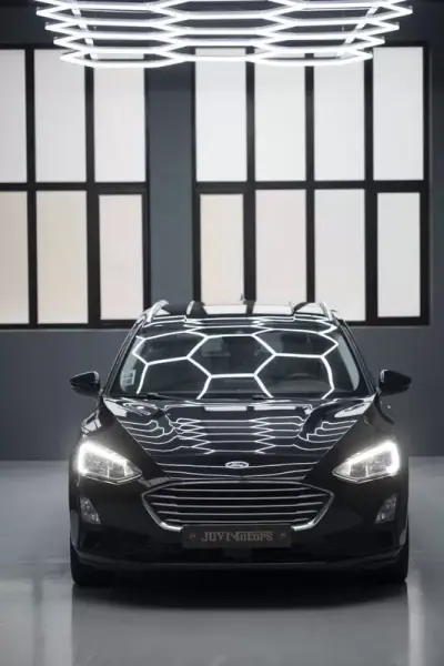 Ford Focus 2021 - 13850 EUR, 196506 km - AUTO.MOTO.pt - 196506km - foto 10 de 42