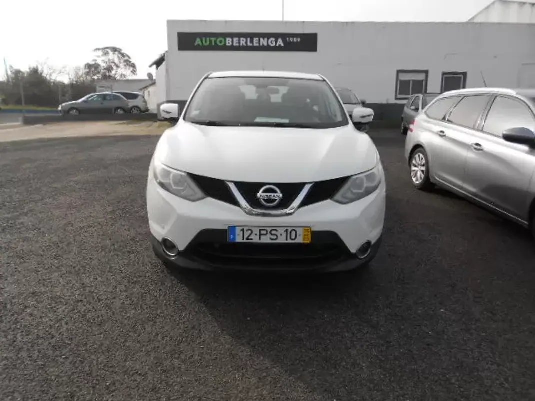 Nissan Qashqai 2015 - 16500 EUR, 100843 km - AUTO.MOTO.pt - 100843km - foto 1 de 12