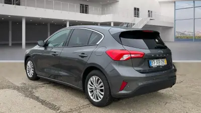Ford Focus 2019 - 14499 EUR, 144121 km - AUTO.MOTO.pt - 144121km - foto 2 de 6