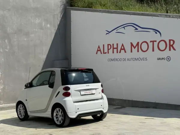 Smart Fortwo Cabrio 2013 - 8550 EUR, 173500 km - AUTO.MOTO.pt - 173500km - foto 13 de 27