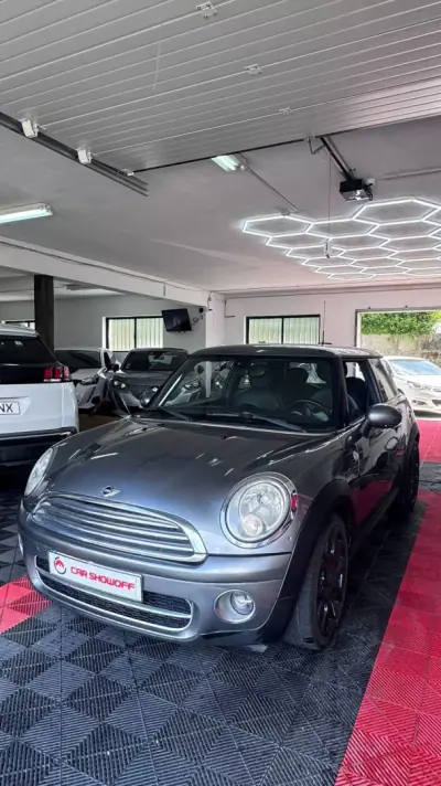 MINI Cooper 2009 - 6490 EUR, 189000 km - AUTO.MOTO.pt - 189000km - foto 2 de 9