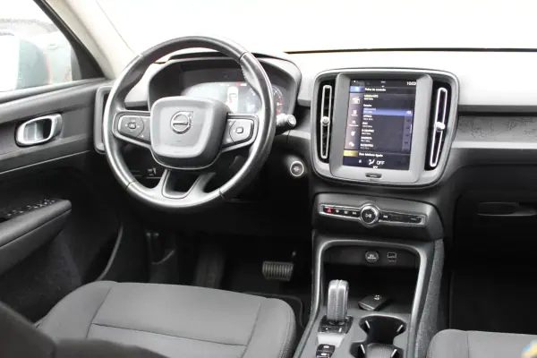 Volvo XC 40 2019 - 18900 EUR, 212000 km - AUTO.MOTO.pt - 212000km - foto 18 de 30