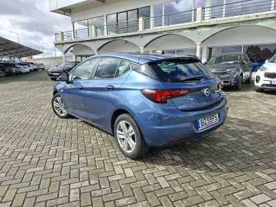 Opel Astra 2017 - 13000 EUR, 99950 km - AUTO.MOTO.pt - 99950km - foto 8 de 29