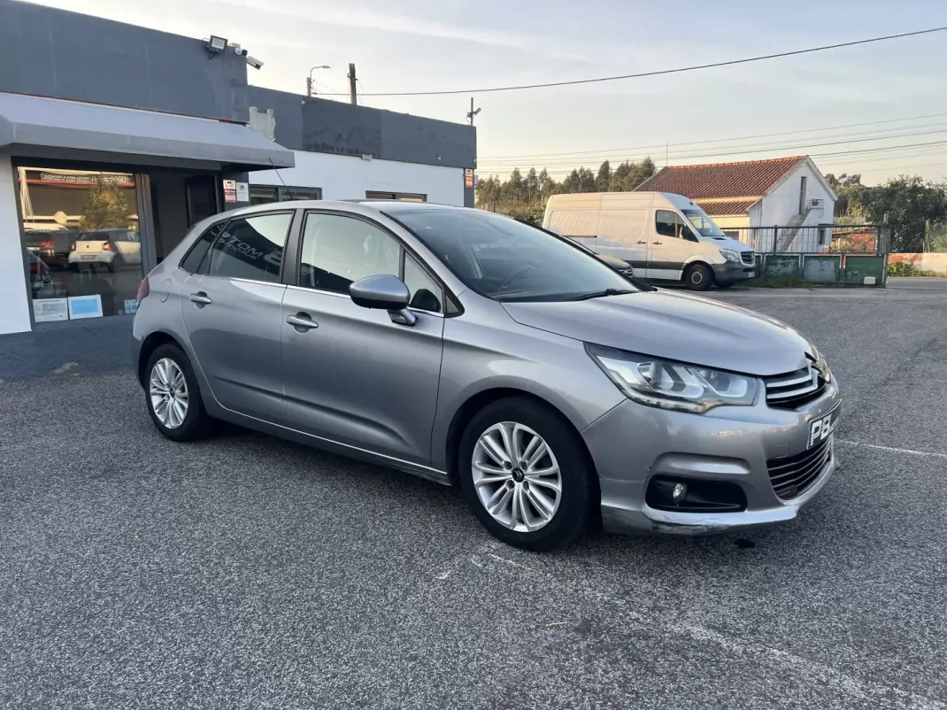 Citroën C4 2016 - 12250 EUR, 155210 km - AUTO.MOTO.pt - 155210km - foto 10 de 18