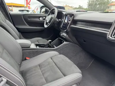 Volvo C40 2022 - 31900 EUR, 60000 km - AUTO.MOTO.pt - 60000km - foto 16 de 50