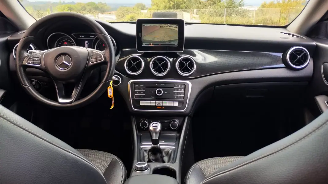 Mercedes-Benz CLA 180 2016 - 16950 EUR, 176000 km - 176000km - foto 20 de 32