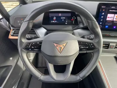 Cupra Born 2022 - 23495 EUR, 49504 km - AUTO.MOTO.pt - 49504km - foto 26 de 37