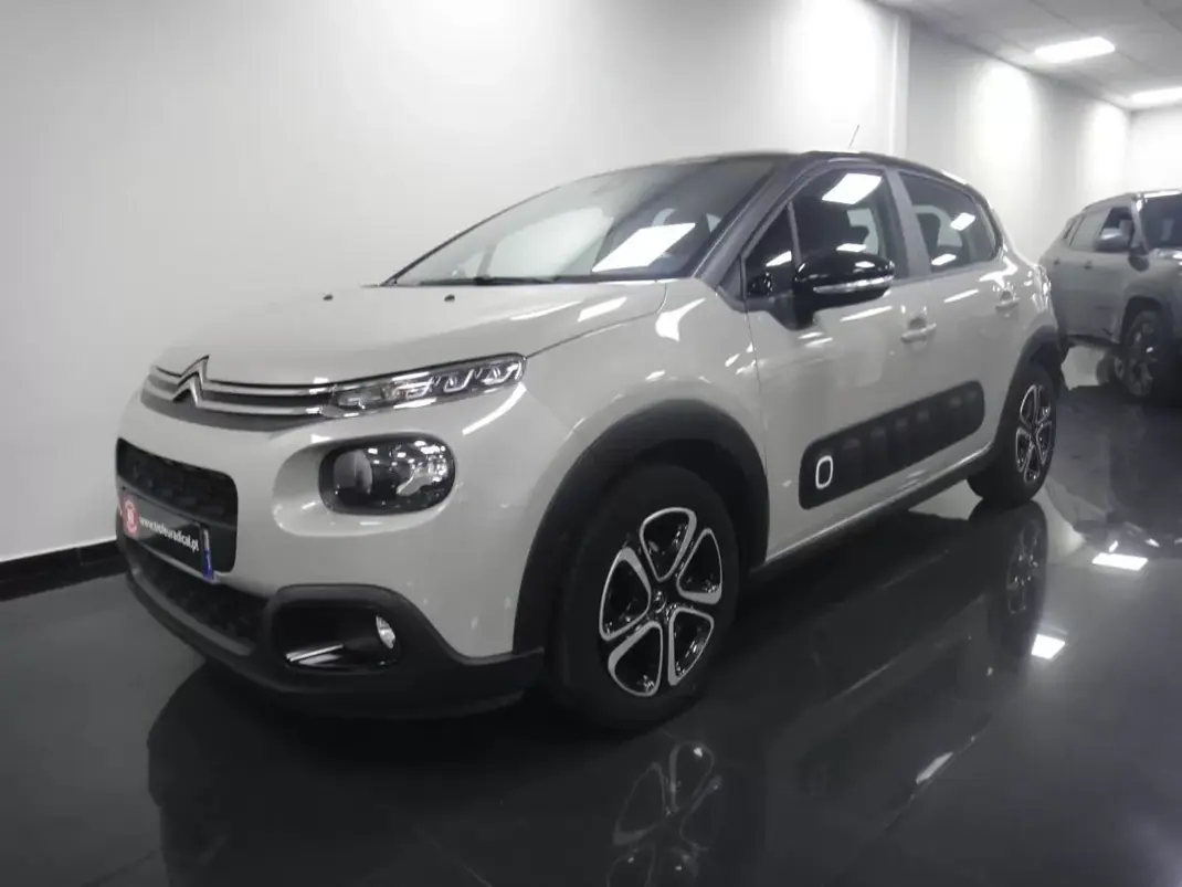 Citroën C3 2020 - 10990 EUR, 39000 km - AUTO.MOTO.pt - 39000km - foto 1 de 24