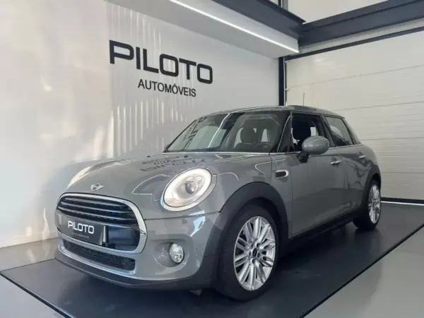 MINI 5 Portas 2016 - 14490 EUR, 101264 km - AUTO.MOTO.pt - 101264km - foto 2 de 27