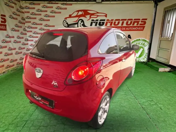 Ford KA 2015 - 7500 EUR, 121750 km - AUTO.MOTO.pt - 121750km - foto 5 de 45