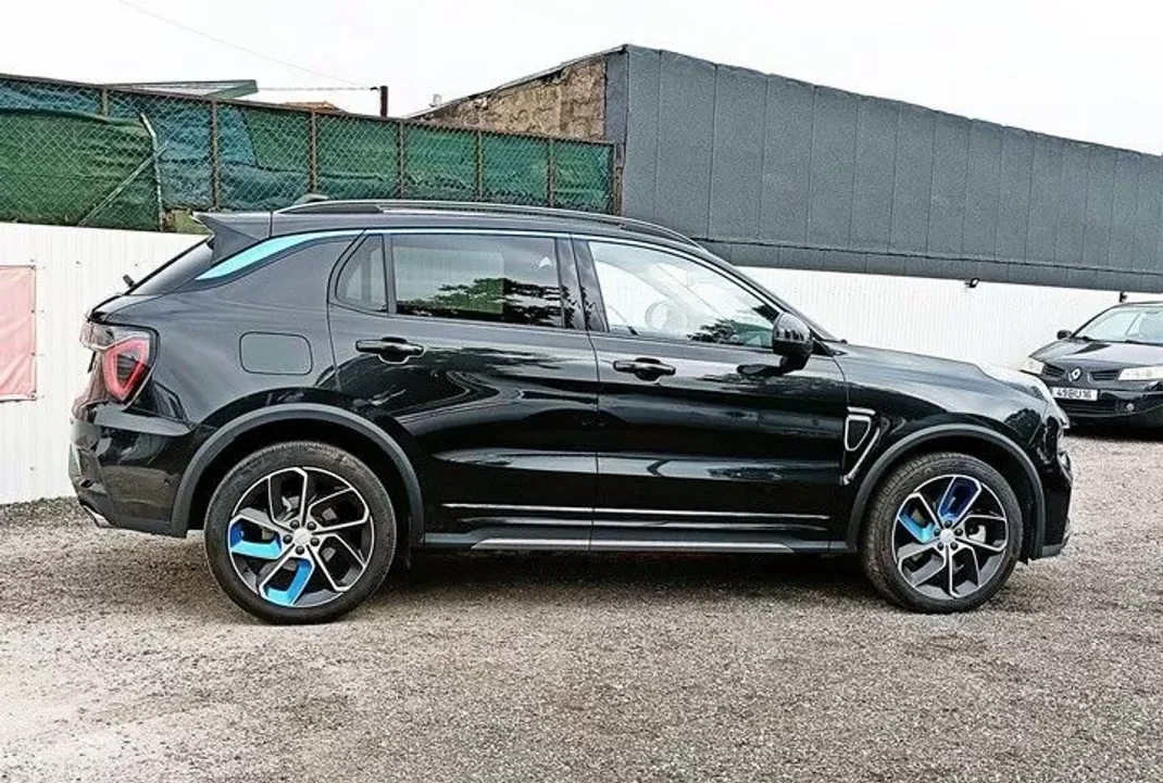 Lynk & Co 1 2022 - 29000 EUR, 29500 km - AUTO.MOTO.pt - 29500km - foto 9 de 30