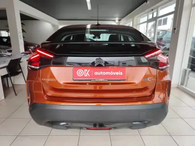 Citroën e-C4 2022 - 18500 EUR, 29900 km - AUTO.MOTO.pt - 29900km - foto 9 de 32