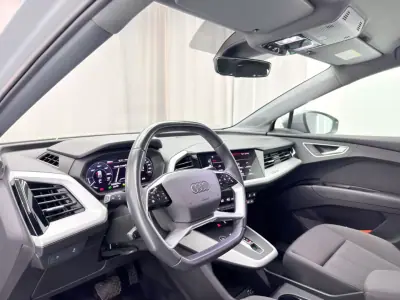 Audi Q4 e-tron 2021 - 25750 EUR, 147000 km - AUTO.MOTO.pt - 147000km - foto 18 de 21