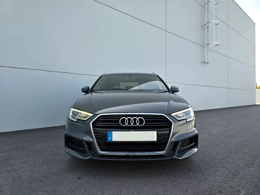 Audi A3 Sportback 2019 - 17500 EUR, 81000 km - AUTO.MOTO.pt - 81000km - foto 4 de 33