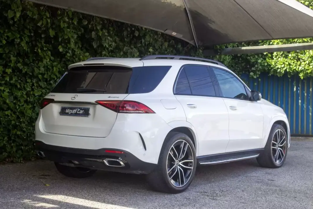 Mercedes-Benz GLE 300 2019 - 56900 EUR, 100700 km - AUTO.MOTO.pt - 100700km - foto 8 de 21