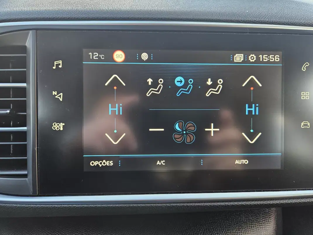 Peugeot 308 SW 2019 - 13800 EUR, 77780 km - AUTO.MOTO.pt - 77780km - foto 28 de 44