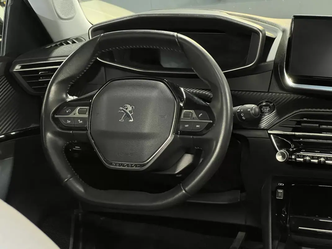 Peugeot e-2008 2020 - 18990 EUR, 50000 km - AUTO.MOTO.pt - 50000km - foto 34 de 51