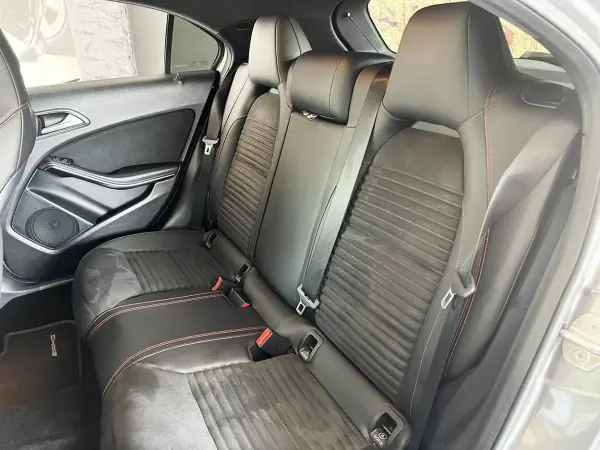 Mercedes-Benz A 160 2018 - 18600 EUR, 138840 km - AUTO.MOTO.pt - 138840km - foto 21 de 22