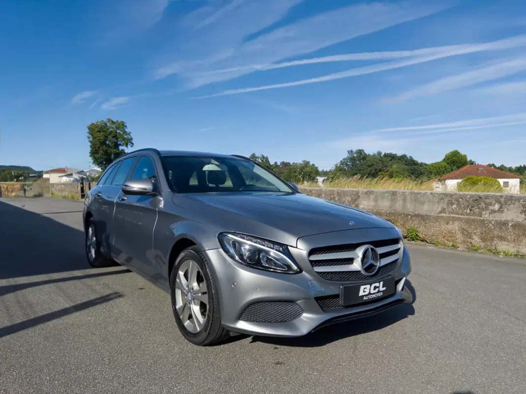 Mercedes-Benz C 200 2015 - 15990 EUR, 213000 km - AUTO.MOTO.pt - 213000km - foto 1 de 43