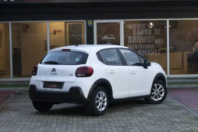 Citroën C3 2018 - 9500 EUR, 130900 km - AUTO.MOTO.pt - 130900km - foto 19 de 23