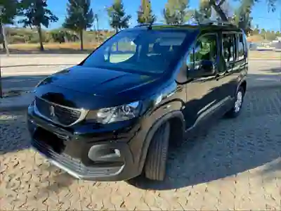 Peugeot Rifter 2019 - 19500 EUR, 110000 km - AUTO.MOTO.pt - 110000km - foto 3 de 11