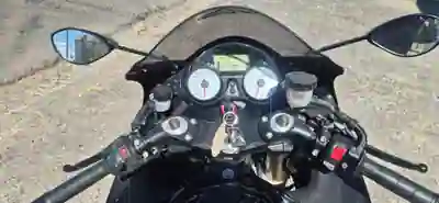 Kawasaki ZZR1400 2008 - 7000 EUR, 18200 km - foto 2 de 6