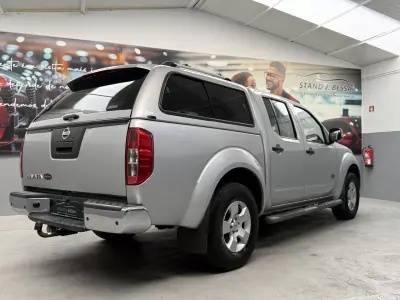 Nissan Navara 2011 — photo 6 of 19