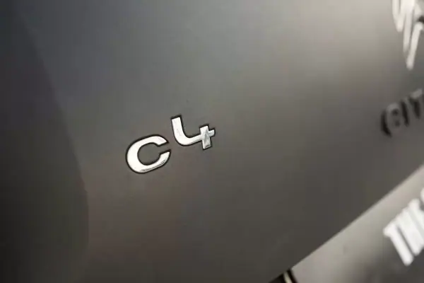 Citroën C4 Cactus 2016 - 7900 EUR, 112359 km - AUTO.MOTO.pt - 112359km - foto 4 de 22