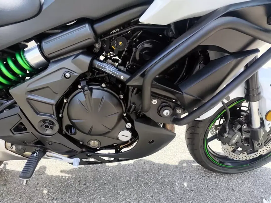 Kawasaki Versys 2019 - 5980 EUR, 70000 km - AUTO.MOTO.pt - 70000km - foto 17 de 24
