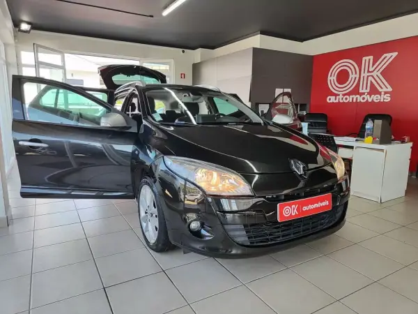 Renault Mégane Sport Tourer 2009 - 5450 EUR, 214000 km - AUTO.MOTO.pt - 214000km - foto 19 de 35