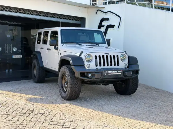 Jeep Wrangler Unlimited 2007 - 37500 EUR, 166959 km - 166959km - foto 2 de 16