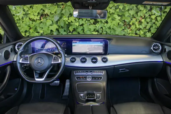 Mercedes-Benz E 220 2018 - 39900 EUR, 106000 km - AUTO.MOTO.pt - 106000km - foto 18 de 21