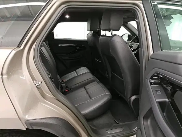 Land Rover Range Rover Evoque 2022 - 36900 EUR, 58273 km - AUTO.MOTO.pt - 58273km - foto 6 de 9