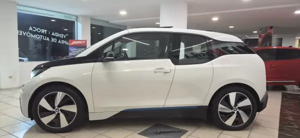 BMW i3 2017 - 17990 EUR, 55009 km - AUTO.MOTO.pt - 55009km - foto 5 de 44